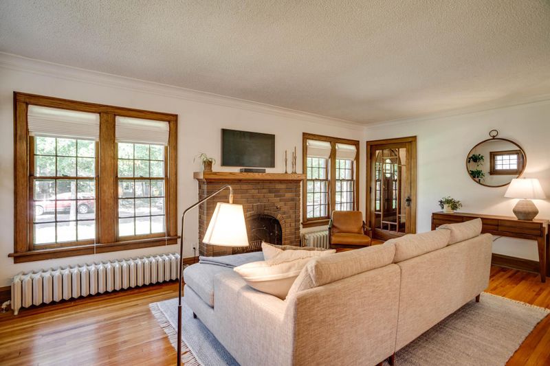 5225 Irving Ave S, Minneapolis, MN 55419