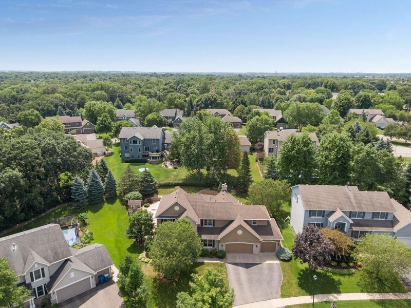 13830 Elkhart Rd, Apple Valley, MN 55124