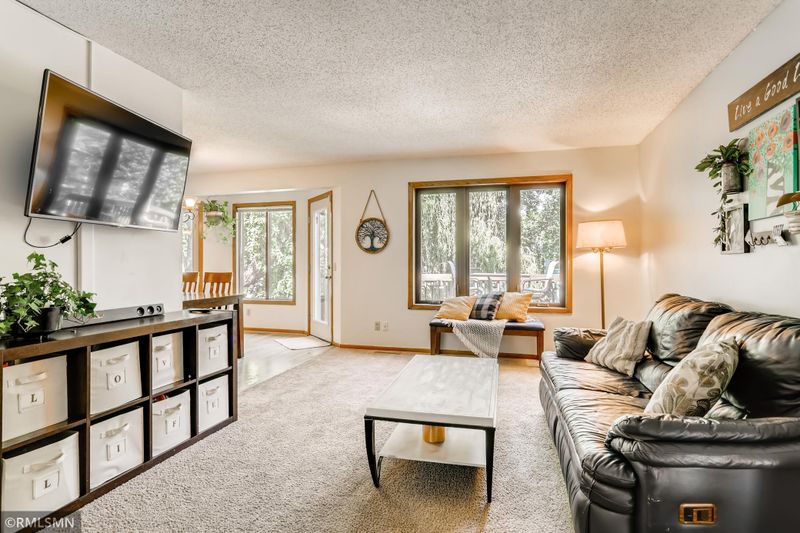 9151 Kirkwood Ln N, Maple Grove, MN 55369