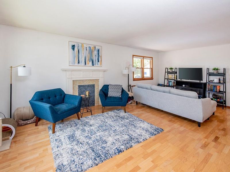 1184 Saint Paul Ave, Saint Paul, MN 55116