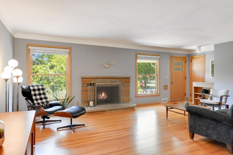 5712 Xerxes Ave S, Edina, MN 55410