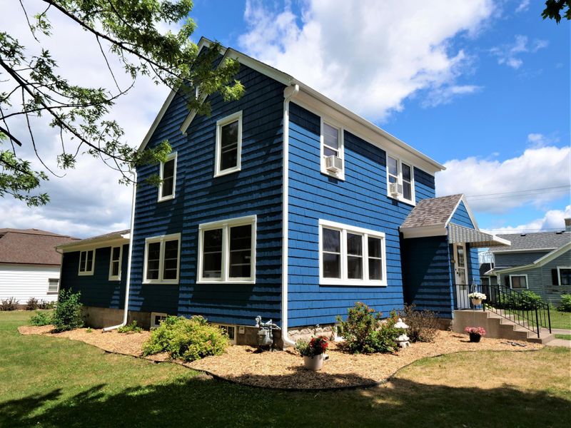 236 Allegheny Ave, Wabasha, MN 55981