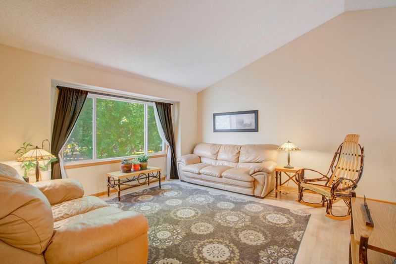 247 126th Ave NW, Coon Rapids, MN 55448