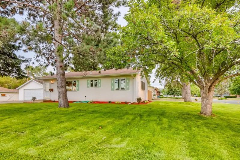 3882 69th St E, Inver Grove Heights, MN 55076