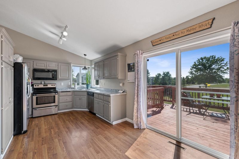 1503 Roosevelt St S, Cambridge, MN 55008