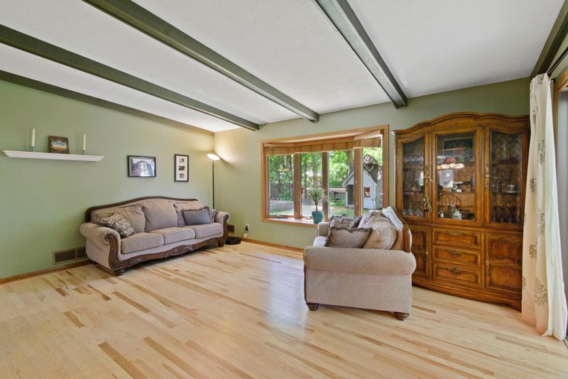 5135 Eastwood Rd, Mounds View, MN 55112