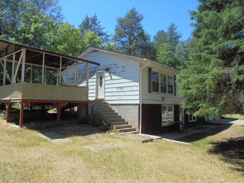 2830 River Rd, Grand Rapids, MN 55744