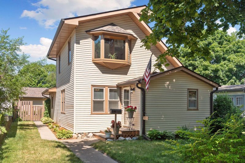 3835 Sheridan Ave N, Minneapolis, MN 55412