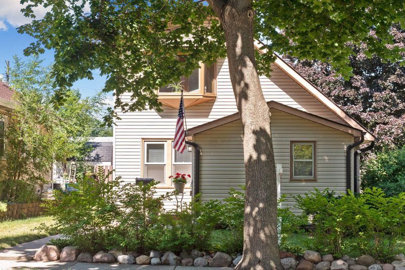 3835 Sheridan Ave N, Minneapolis, MN 55412