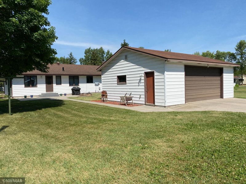 504 Lambert St, Oklee, MN 56742