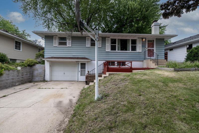 2111 18th St NW, Rochester, MN 55901