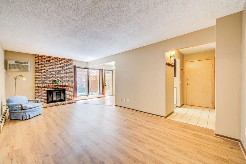 4624 Cedar Lake Rd S #1, Saint Louis Park, MN 55416