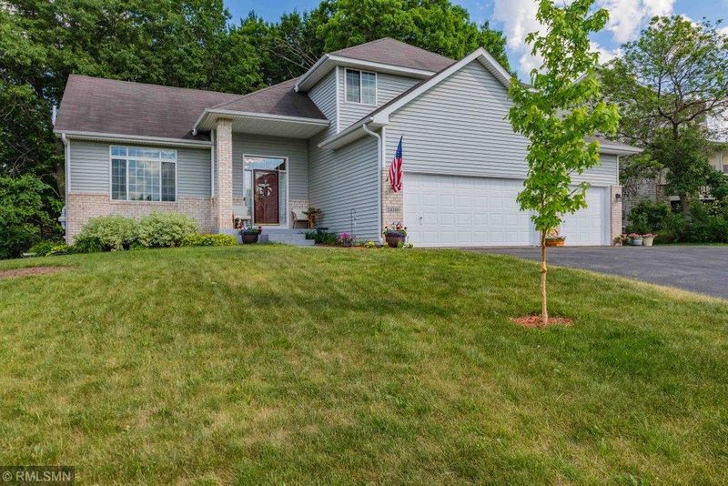 13310 Cedar Ave, Apple Valley, MN 55124
