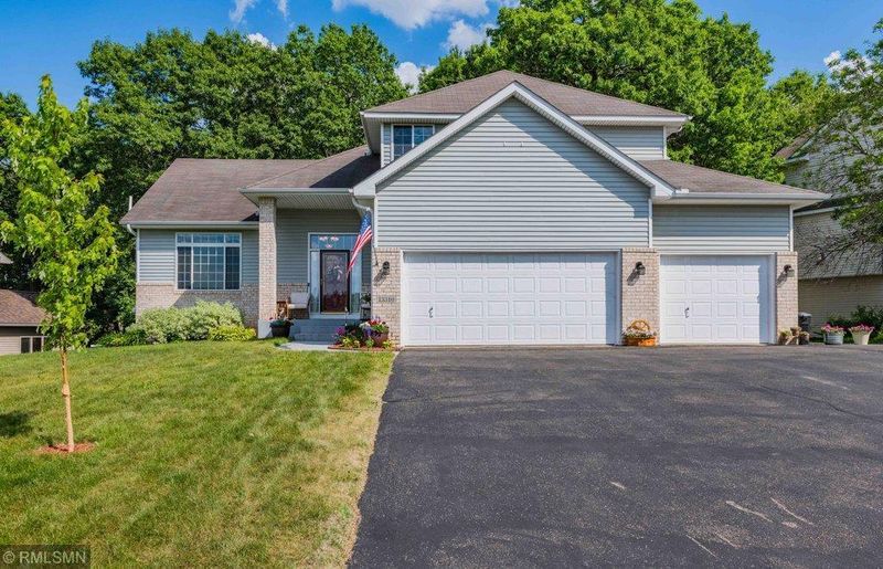 13310 Cedar Ave, Apple Valley, MN 55124