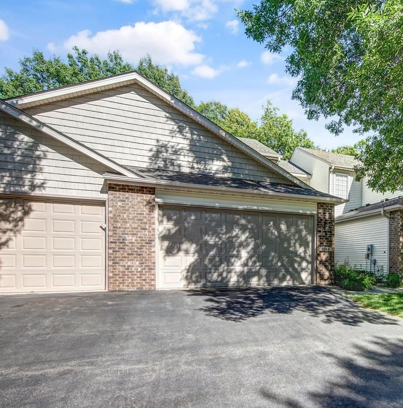 7948 Everest Ln N, Maple Grove, MN 55311