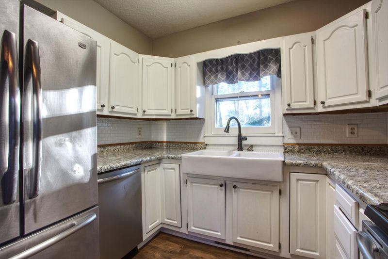 724 3rd St SE, Willmar, MN 56201