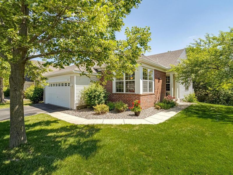 365 Campfire Curve, Chaska, MN 55318