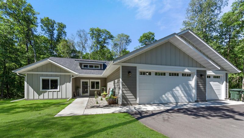 29405 Sioux Dr, Breezy Point, MN 56472