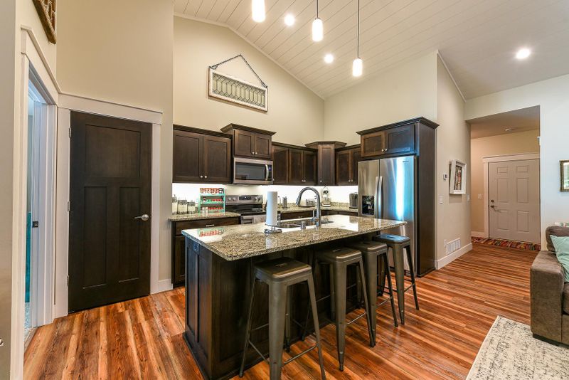 29405 Sioux Dr, Breezy Point, MN 56472