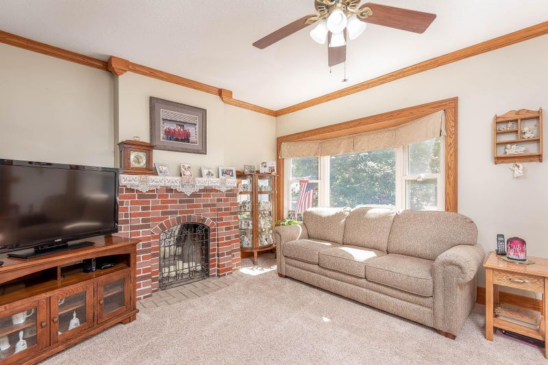425 Cornelia St, North Mankato, MN 56003