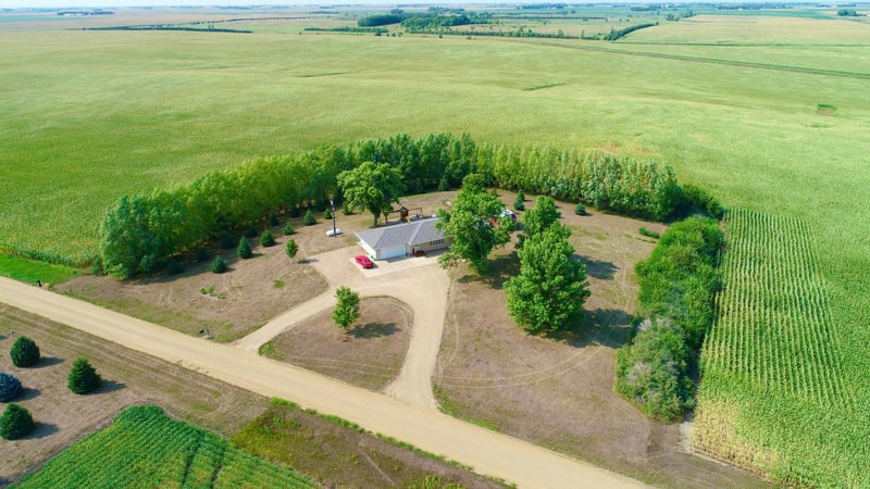 11841 205th St, Tracy, MN 56175