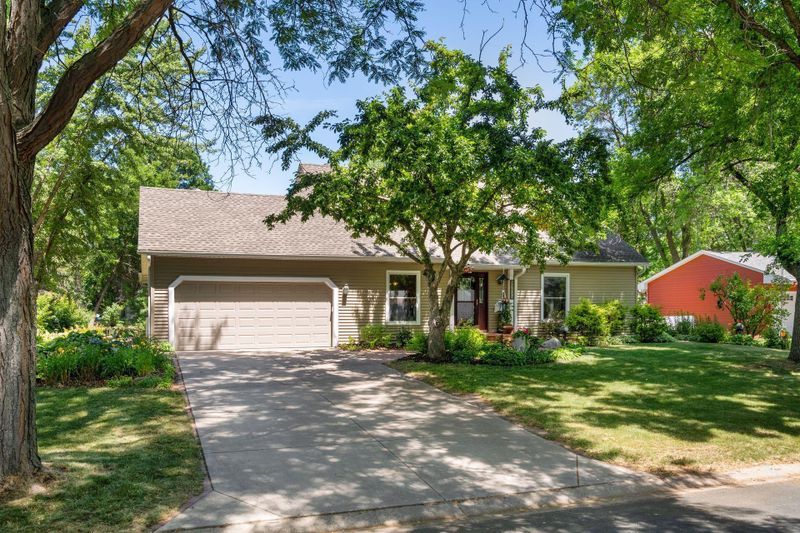 9796 101st Pl N, Maple Grove, MN 55369