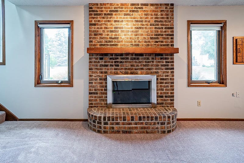 6732 Foliage Ct W, Lakeville, MN 55068