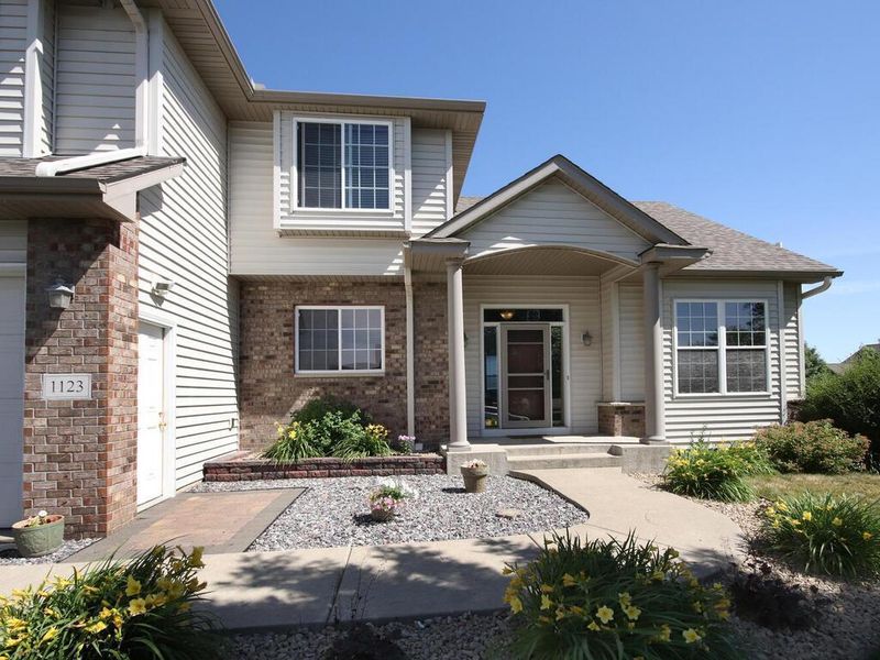 1123 12th St SE, New Prague, MN 56071