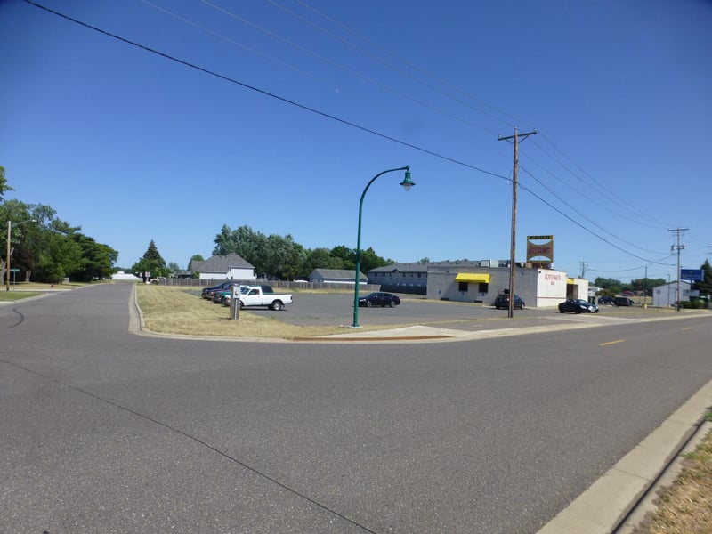 6014 Lakeland Ave N, Crystal, MN 55428