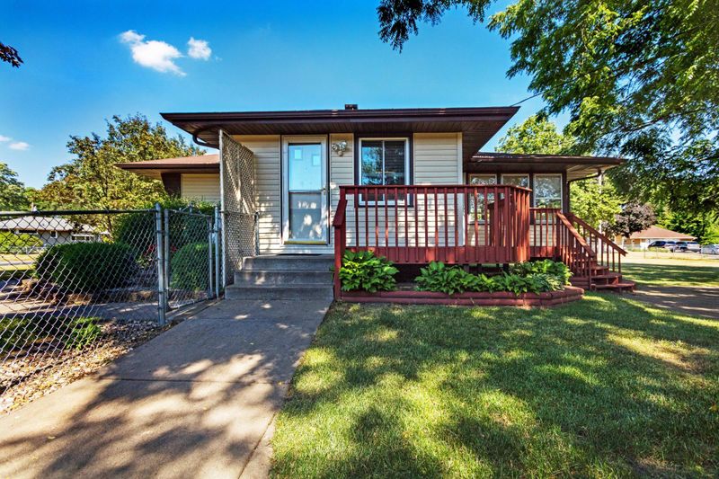 7232 Georgia Ave N, Brooklyn Park, MN 55428