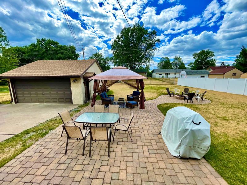 6160 6th St NE, Fridley, MN 55432