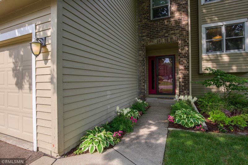 4679 Wildwood St, Eagan, MN 55122