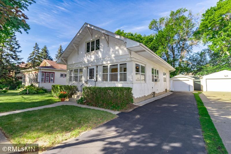 135 Maria Ave, Saint Paul, MN 55106