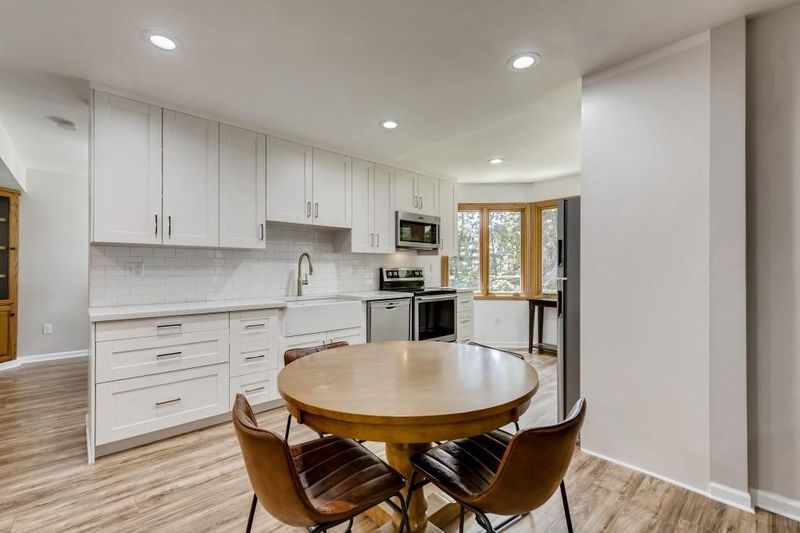9125 Ashley Ter, Brooklyn Park, MN 55443