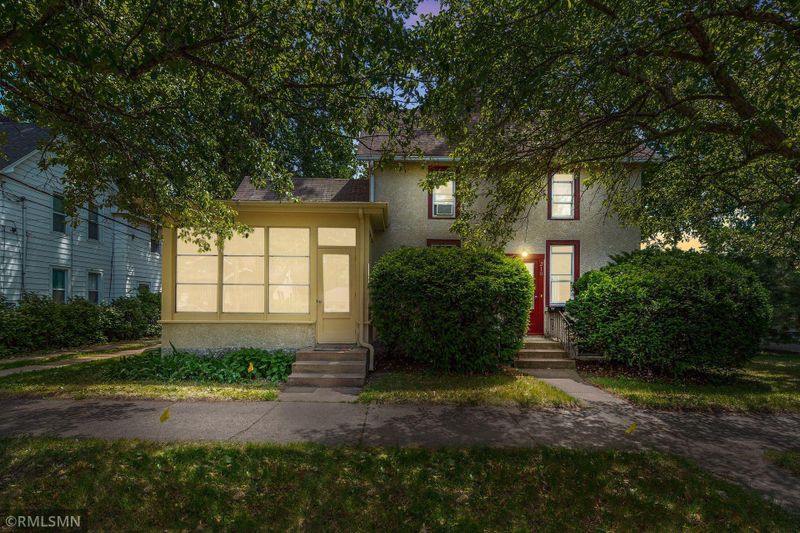 210 16th Ave NE, Minneapolis, MN 55413