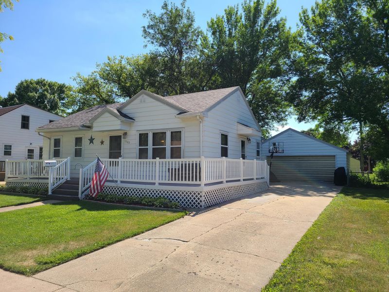 1500 6th St SE, Austin, MN 55912