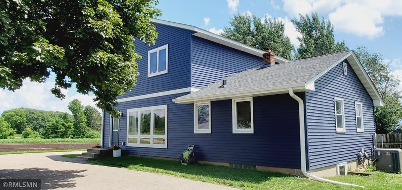 4040 320th St W, Northfield, MN 55057