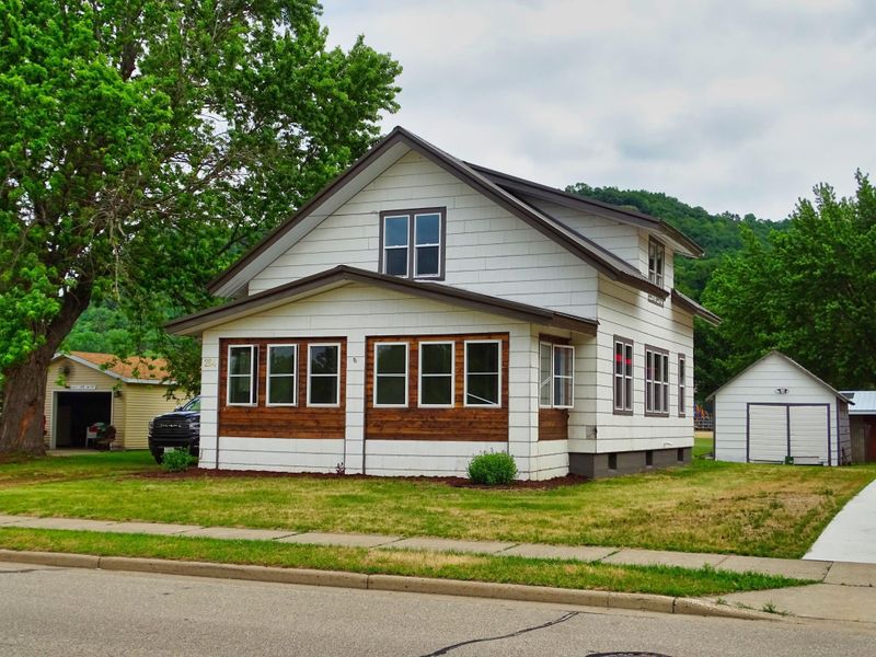 S264 S Main, Nelson, WI 54756