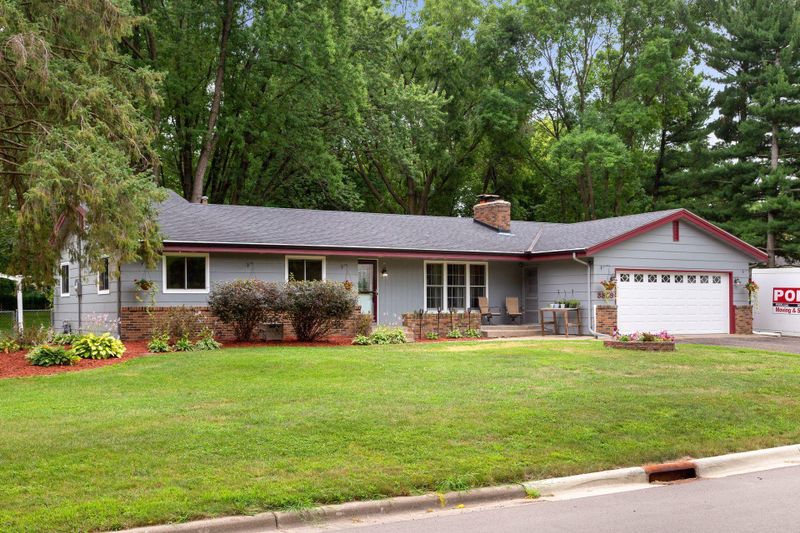 3309 Harmony Cir, Burnsville, MN 55337