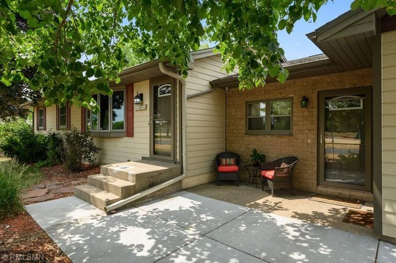 13516 Poppy St NW, Andover, MN 55304