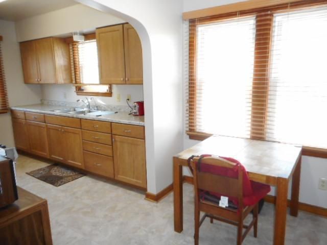 409 2nd Ave W, Lamberton, MN 56152