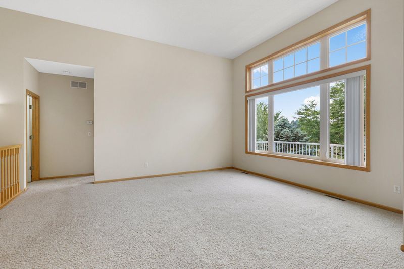 15141 Crestview Cir, Rosemount, MN 55068