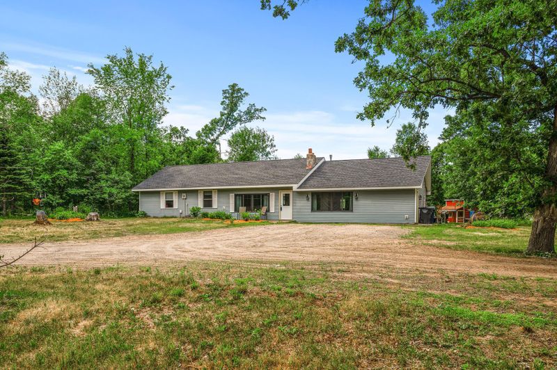 7631 285th Ave NE, North Branch, MN 55056