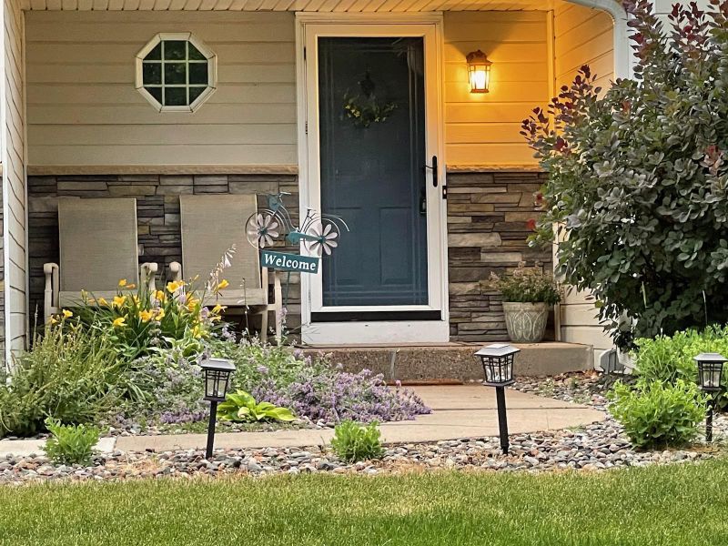 2663 Suzanne Cir, White Bear Lake, MN 55110