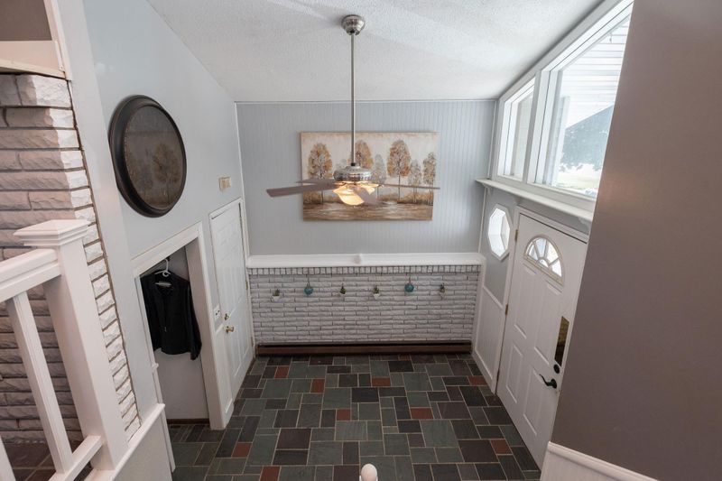 112 3rd St NE, Saint Michael, MN 55376