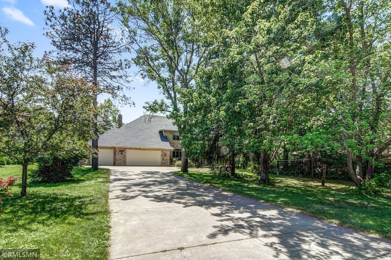 10306 Bittersweet St NW, Coon Rapids, MN 55433