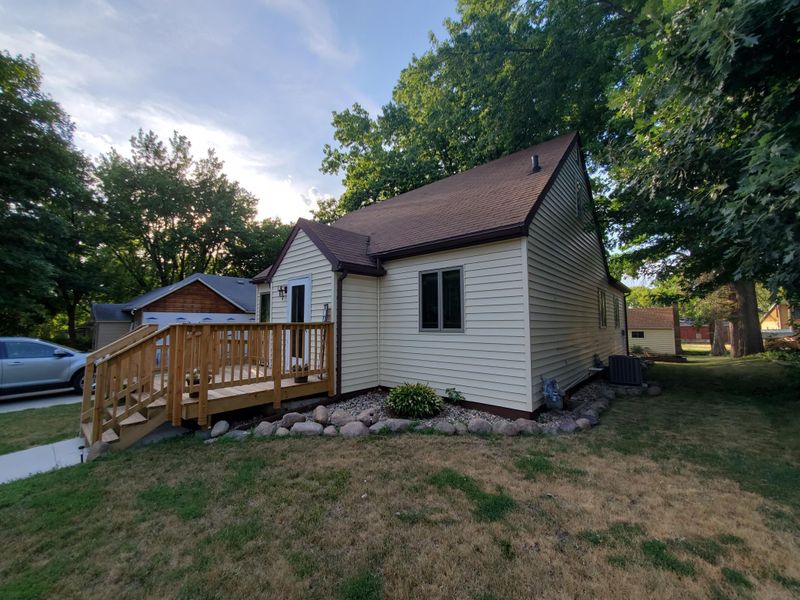 304 8th St E, Jasper, MN 56144
