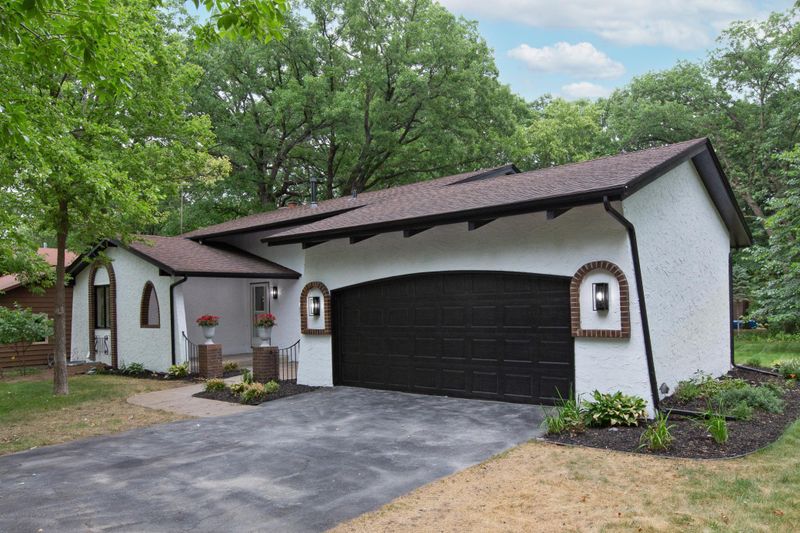 12911 Overlook Rd, Dayton, MN 55327