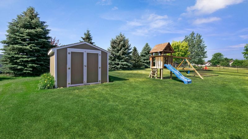 3744 Hayward Ct S, Monticello, MN 55362