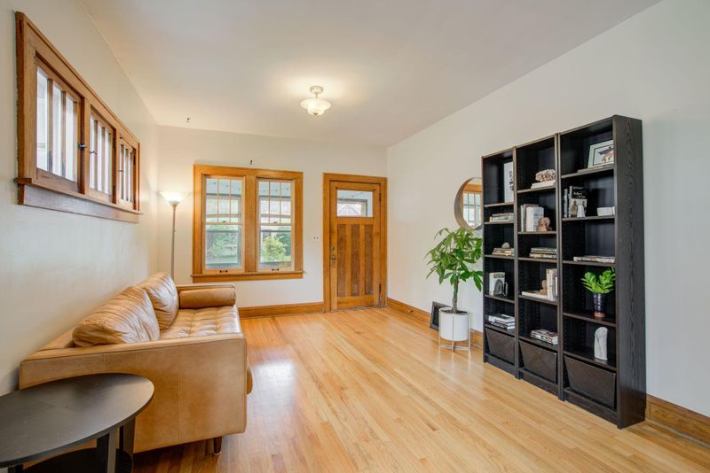 4453 45th Ave S, Minneapolis, MN 55406